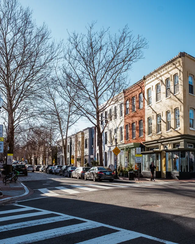 Looking up the avenue in winter, Wisconsin Avenue NW, Georgetown