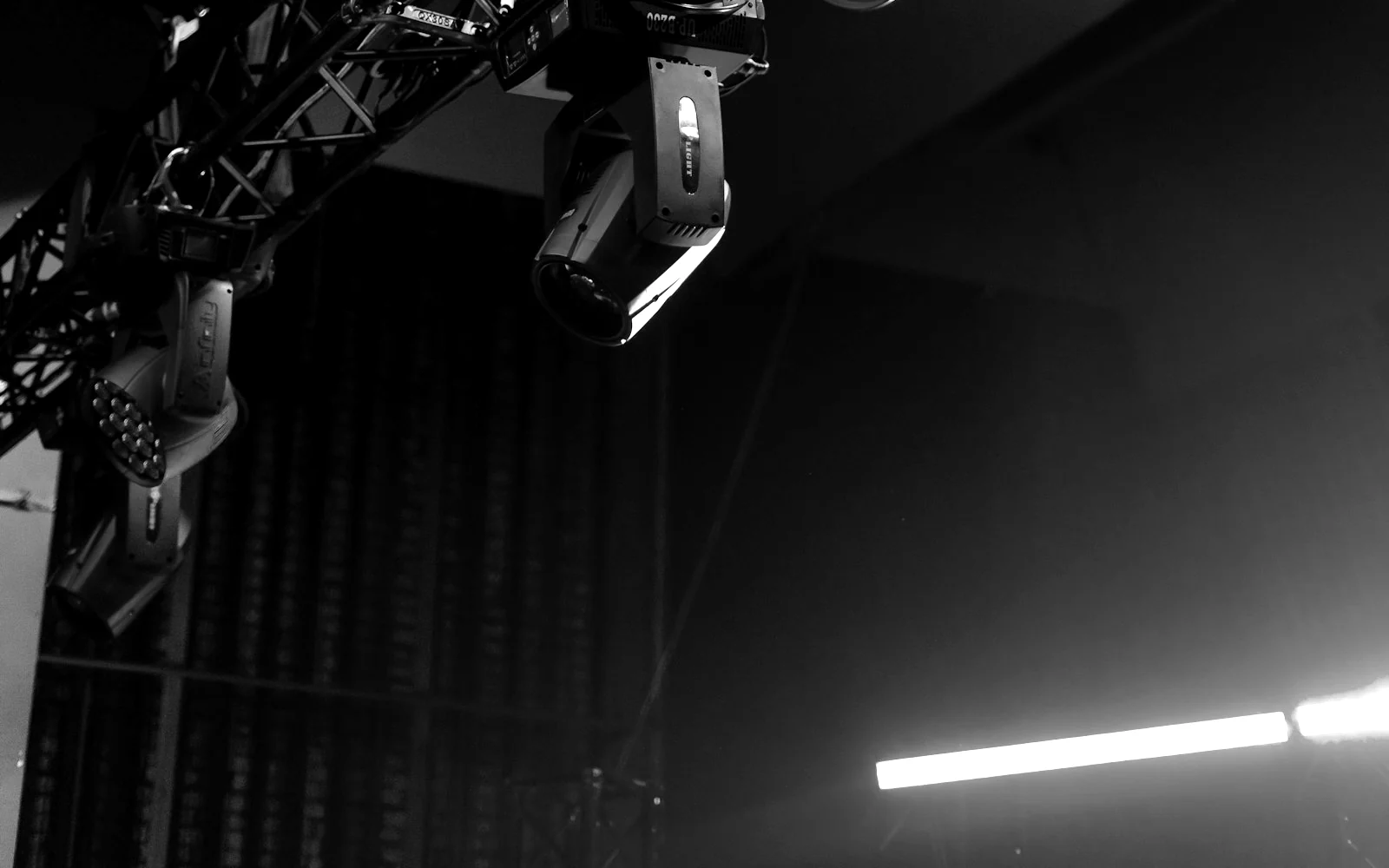 Moving head fixture on the truss.